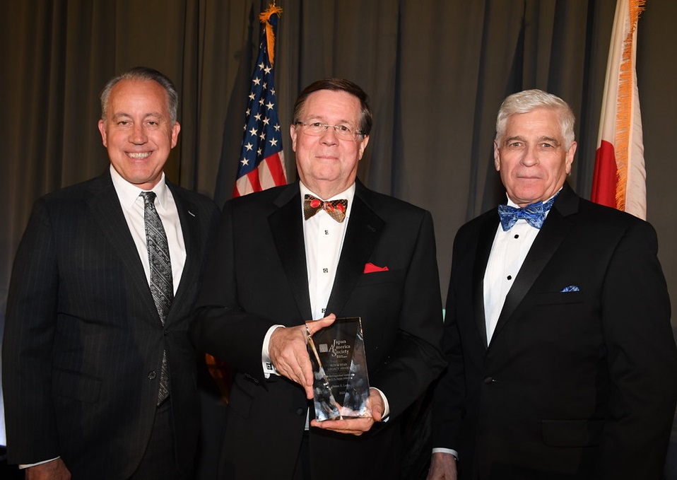 Largest Post-Pandemic Award Dinner Celebrates Distinguished Honorees